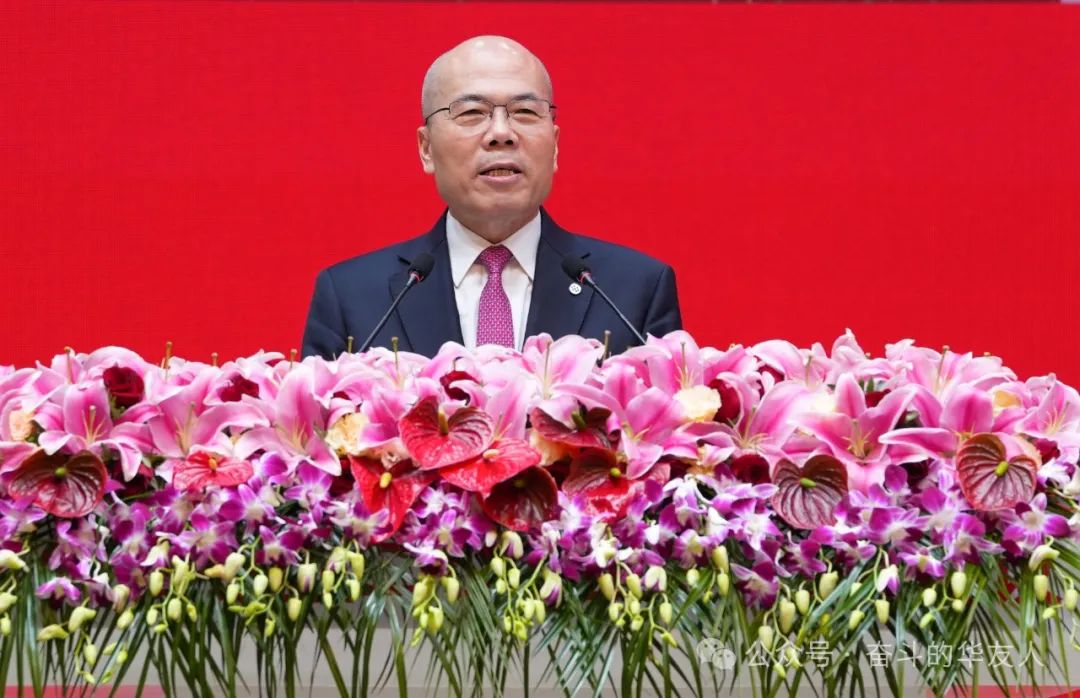 1738976604358348